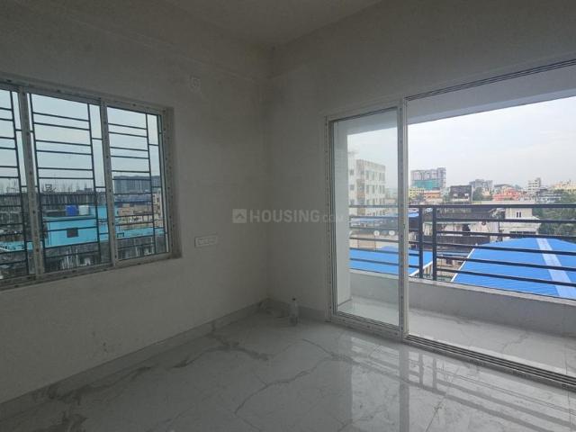2 BHK Apartment in Bangur Avenue for resale Kolkata. The reference number is 21098534