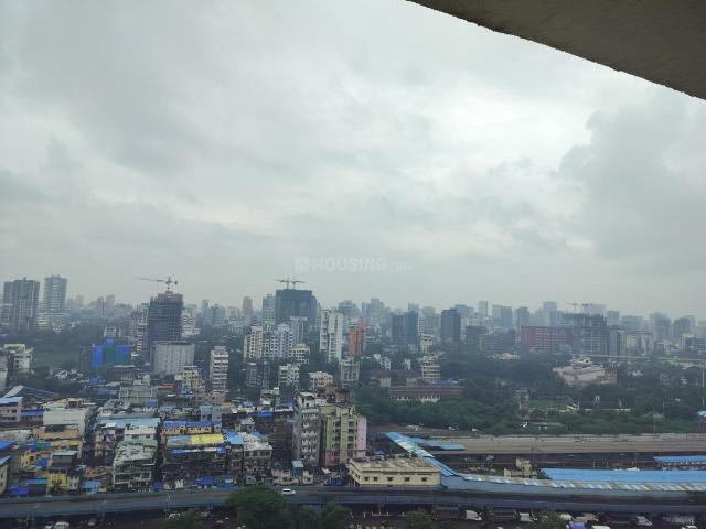 2 BHK Apartment in Bandra East for rent Mumbai. The reference number is 19046978