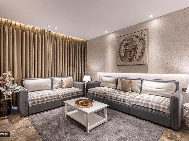 2 BHK Apartment in Bandra East for rent Mumbai. The reference number is 19558659