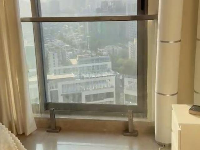 2 BHK Apartment in Bandra East for rent Mumbai. The reference number is 19890494
