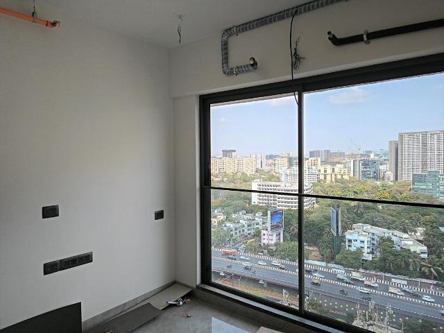 2 BHK Apartment in Bandra East for rent Mumbai. The reference number is 19914252