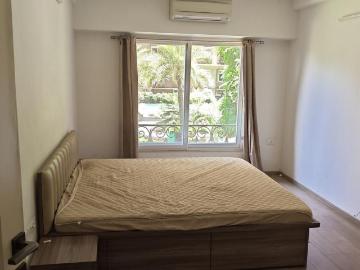 2 BHK Apartment in Bandra East for rent Mumbai. The reference number is 20327238