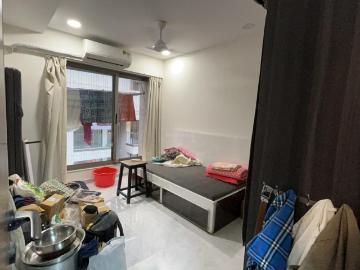 2 BHK Apartment in Bandra East for rent Mumbai. The reference number is 20393411