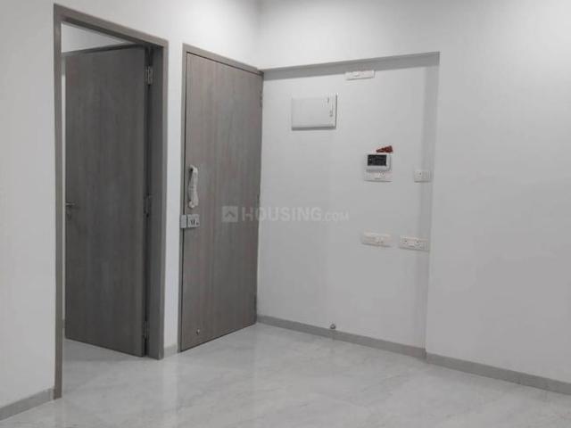 2 BHK Apartment in Bandra East for rent Mumbai. The reference number is 20503057