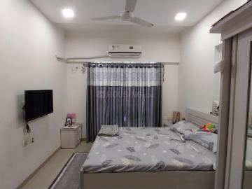 2 BHK Apartment in Bandra East for rent Mumbai. The reference number is 20569398