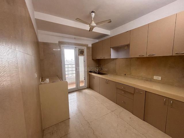 2 BHK Apartment in Bandra East for rent Mumbai. The reference number is 20905675