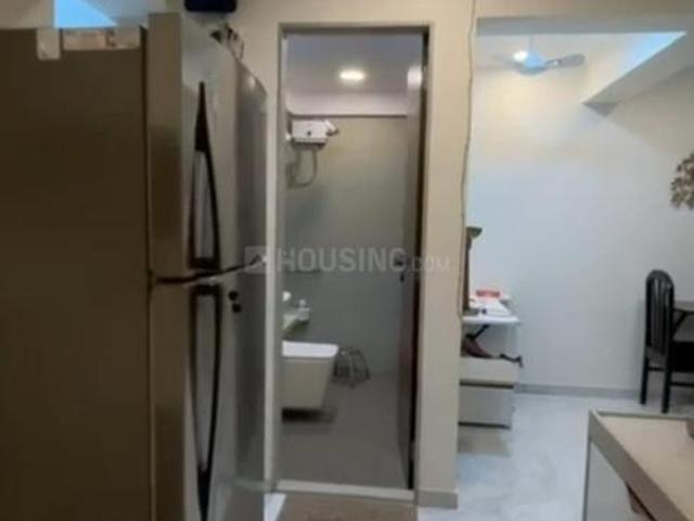 2 BHK Apartment in Bandra East for rent Mumbai. The reference number is 21047444