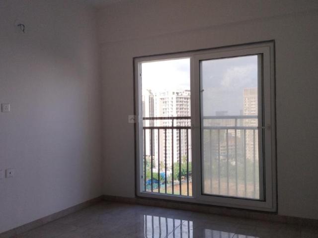 2 BHK Apartment in Bandra East for rent Mumbai. The reference number is 21135882