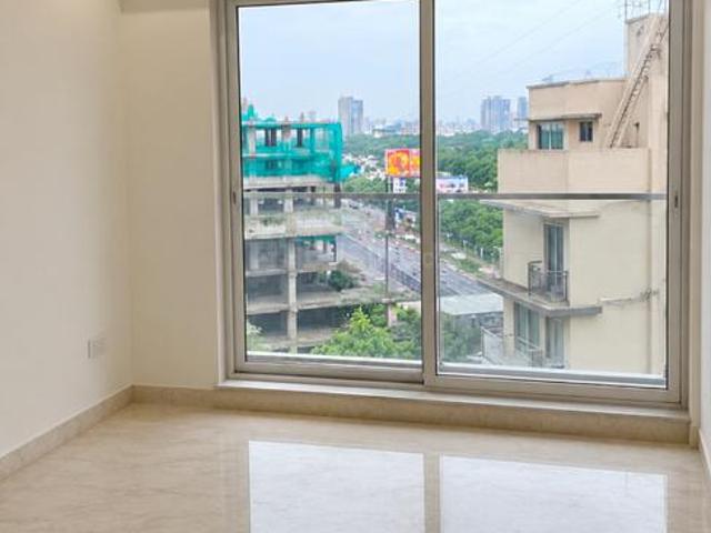 2 BHK Apartment in Bandra East for rent Mumbai. The reference number is 21298922