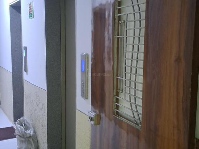 2 BHK Apartment in Bandra East for resale Mumbai. The reference number is 16271415