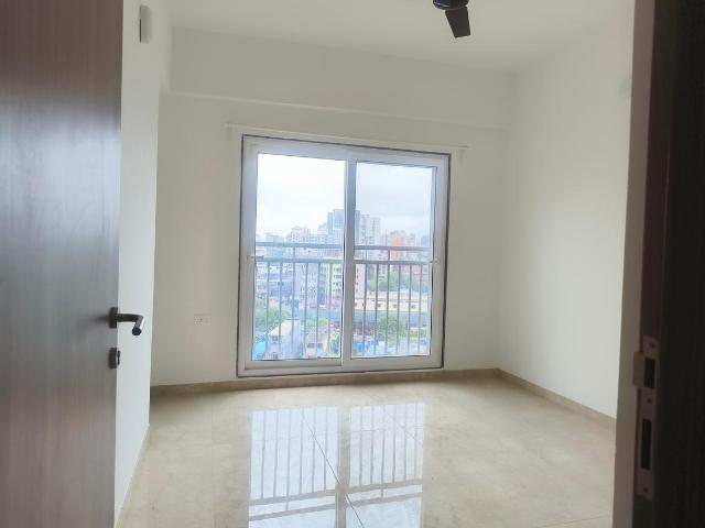 2 BHK Apartment in Bandra East for resale Mumbai. The reference number is 19690322