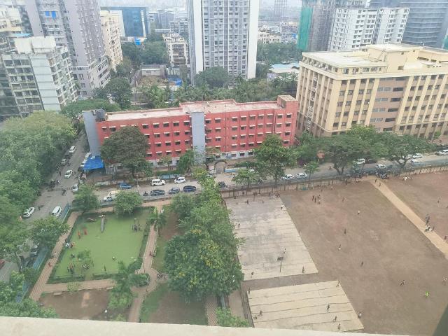 2 BHK Apartment in Bandra East for resale Mumbai. The reference number is 20669451