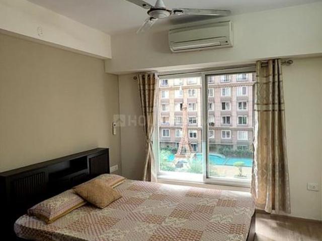 2 BHK Apartment in Bandra East for resale Mumbai. The reference number is 20850276