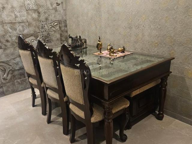 2 BHK Apartment in Bandra East for resale Mumbai. The reference number is 20880077
