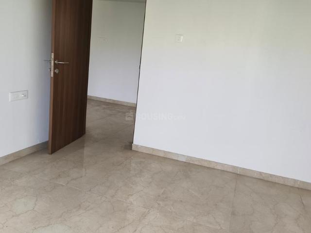 2 BHK Apartment in Bandra East for resale Mumbai. The reference number is 20944398