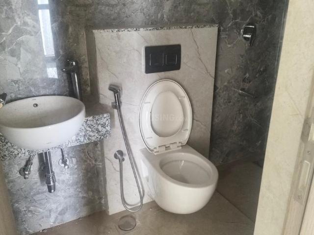 2 BHK Apartment in Bandra East for resale Mumbai. The reference number is 21106205