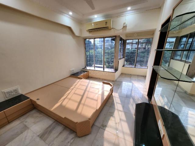 2 BHK Apartment in Bandra West for rent Mumbai. The reference number is 19321071