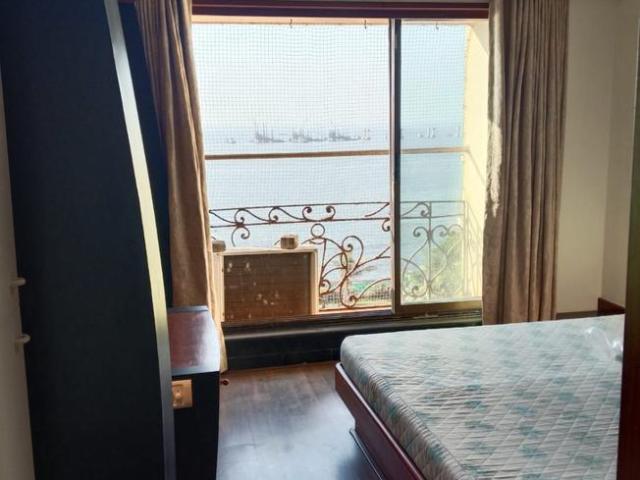 2 BHK Apartment in Bandra West for rent Mumbai. The reference number is 19321187