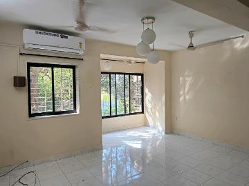 2 BHK Apartment in Bandra West for rent Mumbai. The reference number is 19740531