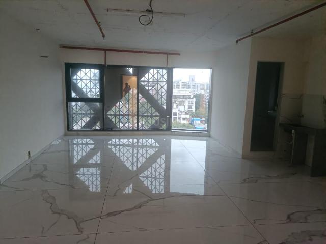 2 BHK Apartment in Bandra West for rent Mumbai. The reference number is 12643997