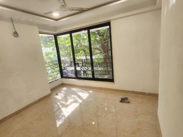 2 BHK Apartment in Bandra West for rent Mumbai. The reference number is 20725135