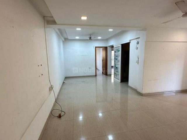 2 BHK Apartment in Bandra West for rent Mumbai. The reference number is 20752419