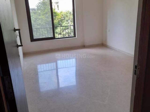 2 BHK Apartment in Bandra West for rent Mumbai. The reference number is 21037911