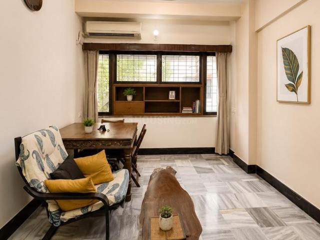 2 BHK Apartment in Bandra West for rent Mumbai. The reference number is 21044552