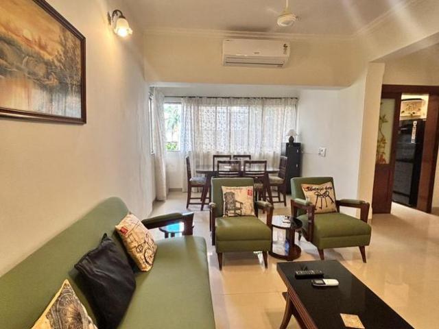 2 BHK Apartment in Bandra West for rent Mumbai. The reference number is 21045183