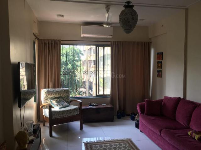 2 BHK Apartment in Bandra West for rent Mumbai. The reference number is 21052610