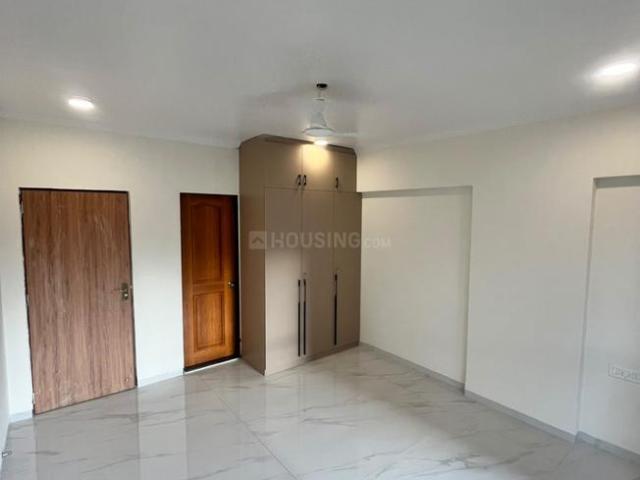 2 BHK Apartment in Bandra West for rent Mumbai. The reference number is 21120807