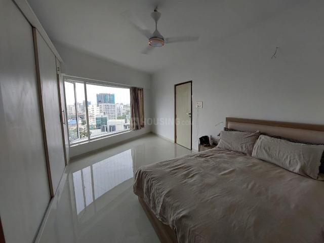2 BHK Apartment in Bandra West for rent Mumbai. The reference number is 21144135