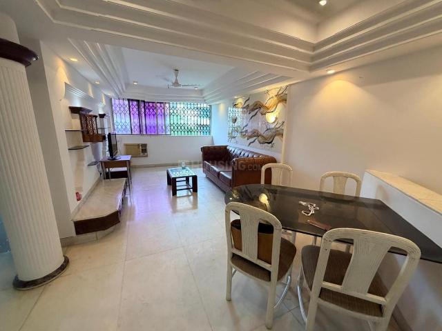 2 BHK Apartment in Bandra West for rent Mumbai. The reference number is 21147441