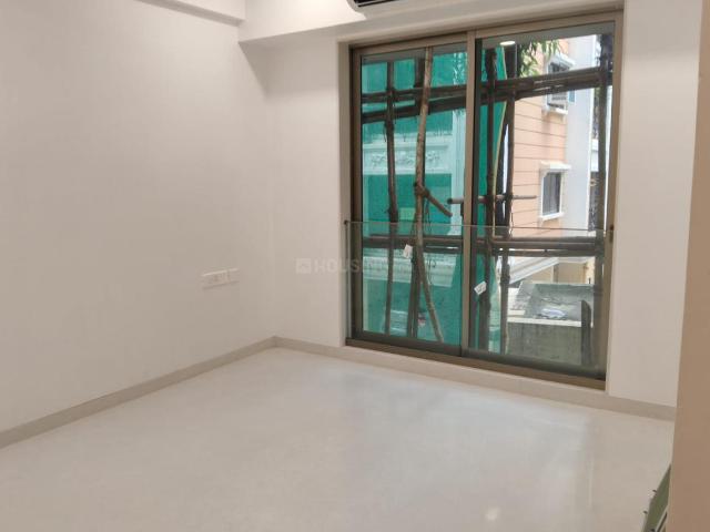 2 BHK Apartment in Bandra West for rent Mumbai. The reference number is 21143991