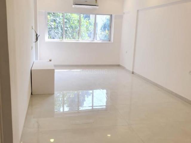2 BHK Apartment in Bandra West for rent Mumbai. The reference number is 21326853