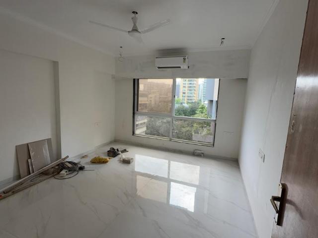 2 BHK Apartment in Bandra West for resale Mumbai. The reference number is 20864213