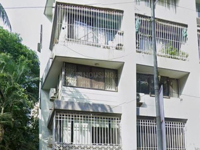 2 BHK Apartment in Bandra West for resale Mumbai. The reference number is 20203234