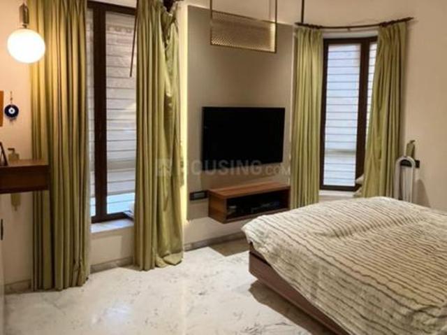 2 BHK Apartment in Bandra West for resale Mumbai. The reference number is 21003577
