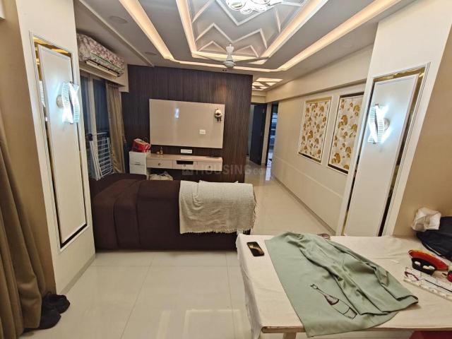 2 BHK Apartment in Bandra West for resale Mumbai. The reference number is 21365563