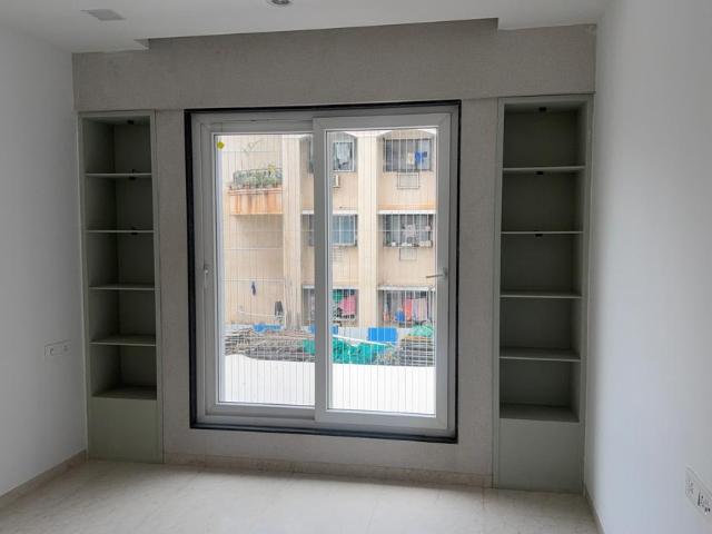 2 BHK Apartment in Baner for rent Pune. The reference number is 21036381