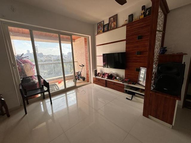 2 BHK Apartment in Baner for rent Pune. The reference number is 21216427