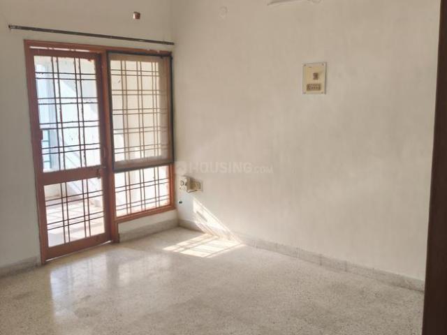 2 BHK Apartment in Banjara Hills for rent Hyderabad. The reference number is 20153634
