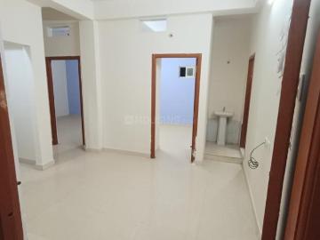 2 BHK Apartment in Banjara Hills for rent Hyderabad. The reference number is 20370040