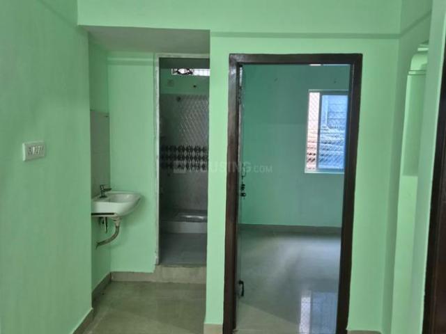 2 BHK Apartment in Banjara Hills for rent Hyderabad. The reference number is 21285727