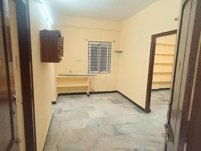 2 BHK Apartment in Banjara Hills for rent Hyderabad. The reference number is 21318297