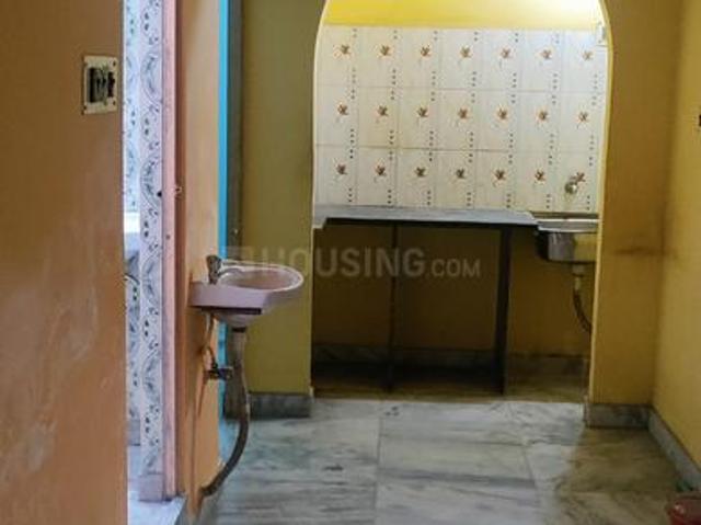 2 BHK Apartment in Bansdroni for rent Kolkata. The reference number is 20319249