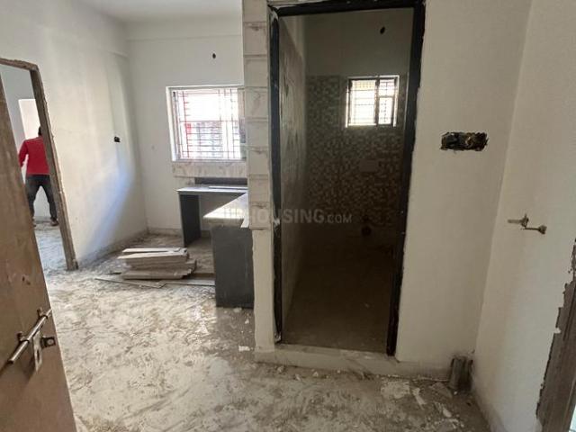 2 BHK Apartment in Bansdroni for resale Kolkata. The reference number is 19148646