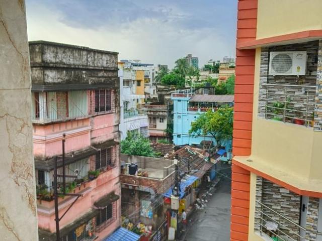 2 BHK Apartment in Bansdroni for resale Kolkata. The reference number is 21116988