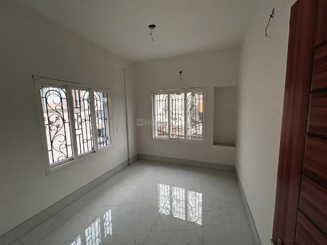 2 BHK Apartment in Baranagar for resale Kolkata. The reference number is 21119517