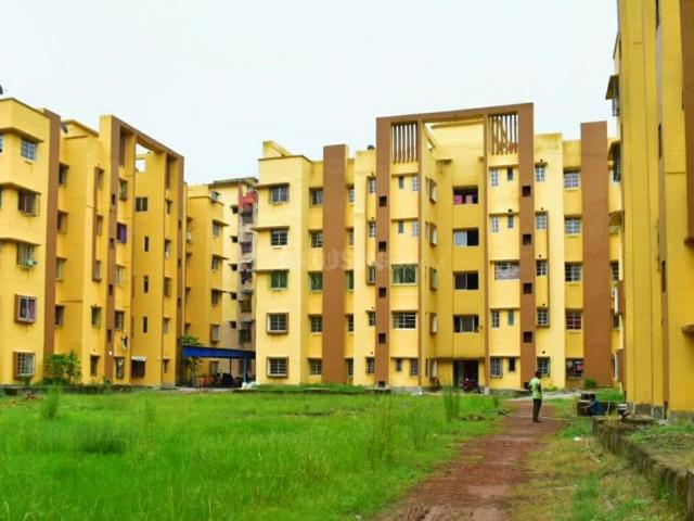 2 BHK Apartment in Barasat for rent Kolkata. The reference number is 21376834